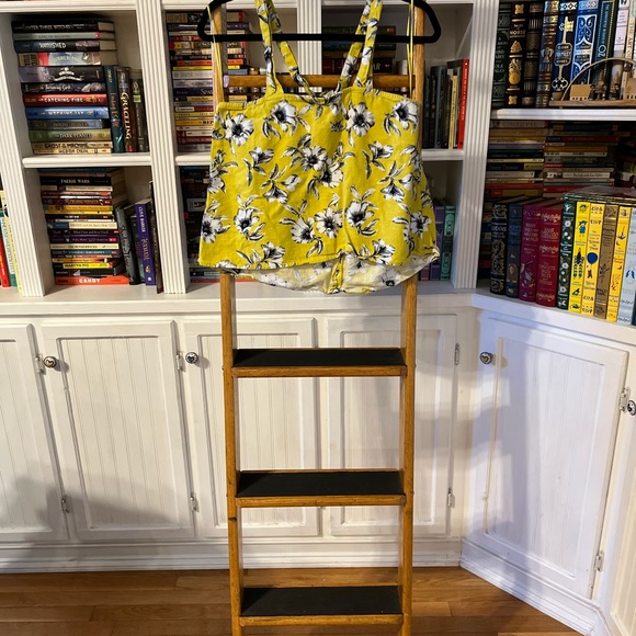 Banana Republic Linen-Blend Twisted Halter Top in Yellow Floral - Picture 5 of 9